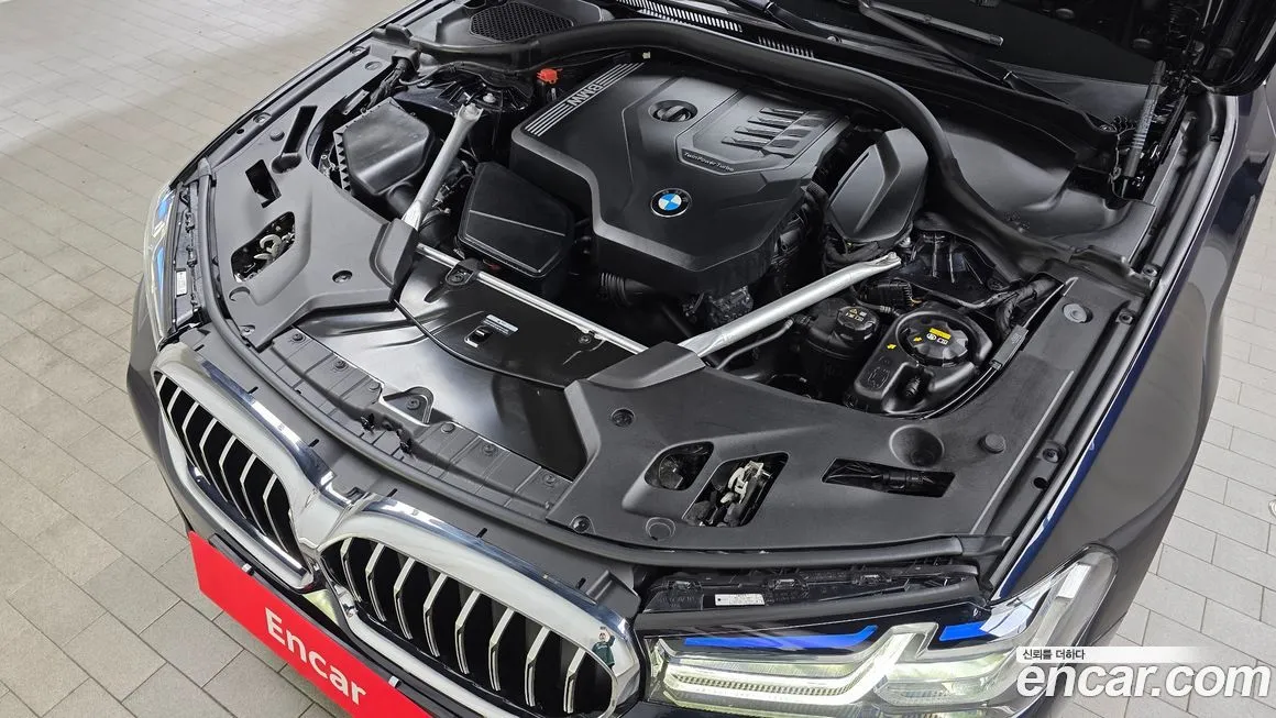 BMW 5-Series 2023 из KR, фото 6