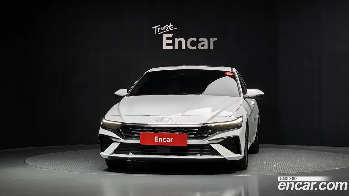Hyundai AVANTE — фото 3