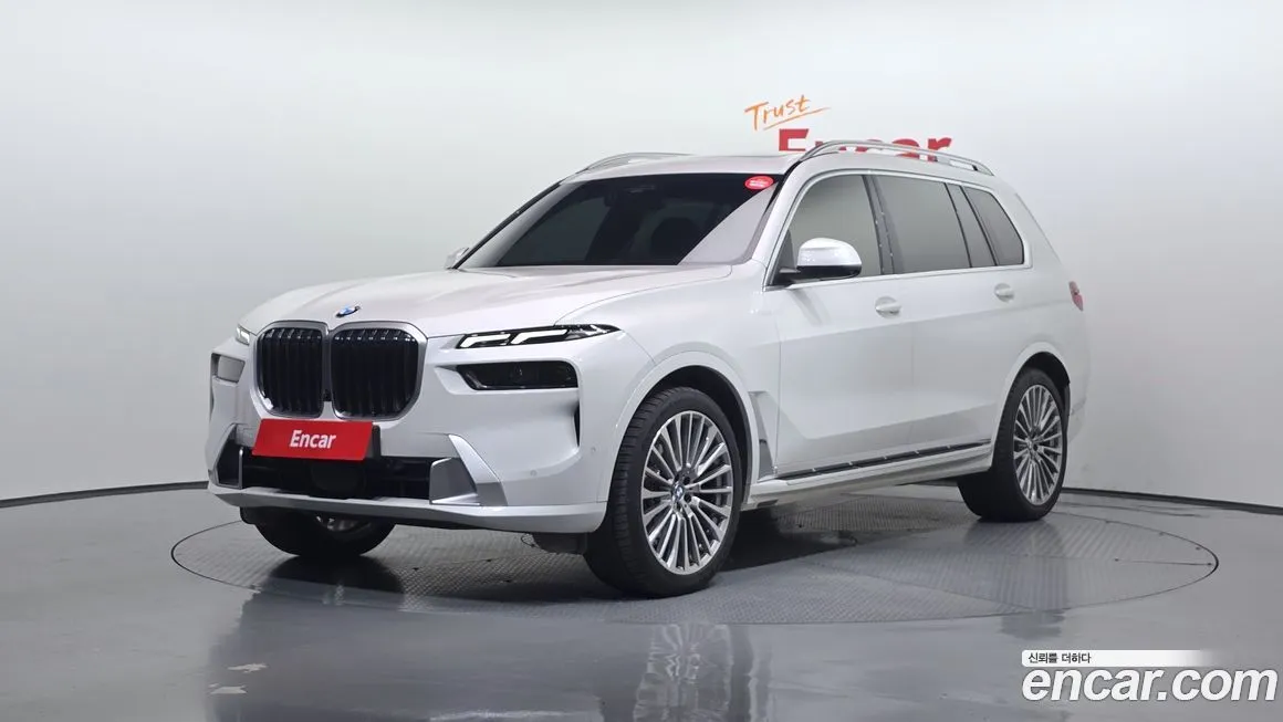 BMW X7 — фото 1