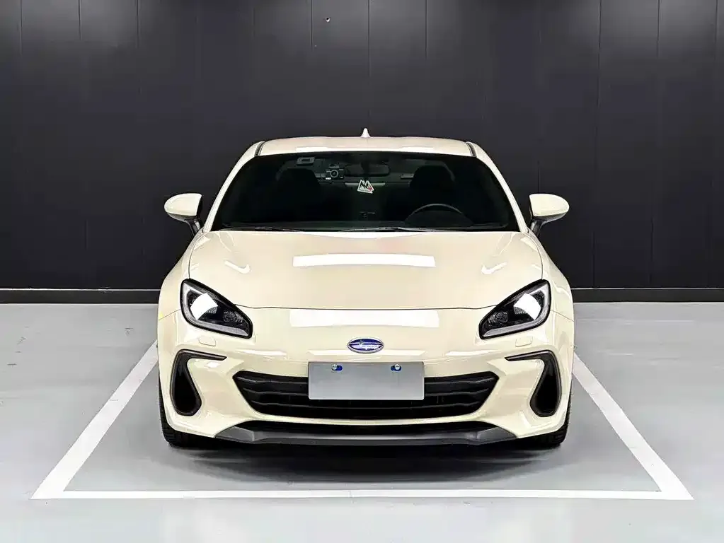 Subaru BRZ 2023 из CN, фото 2