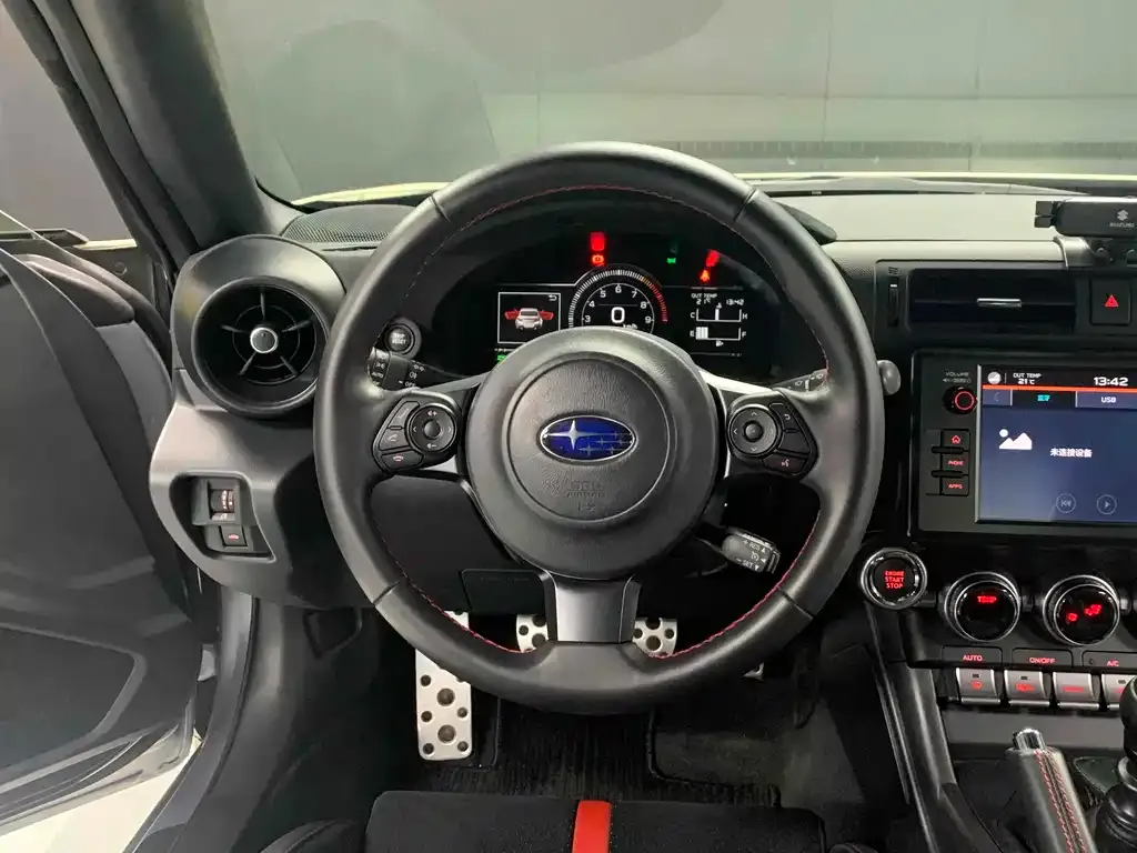 Subaru BRZ 2023 из CN, фото 6