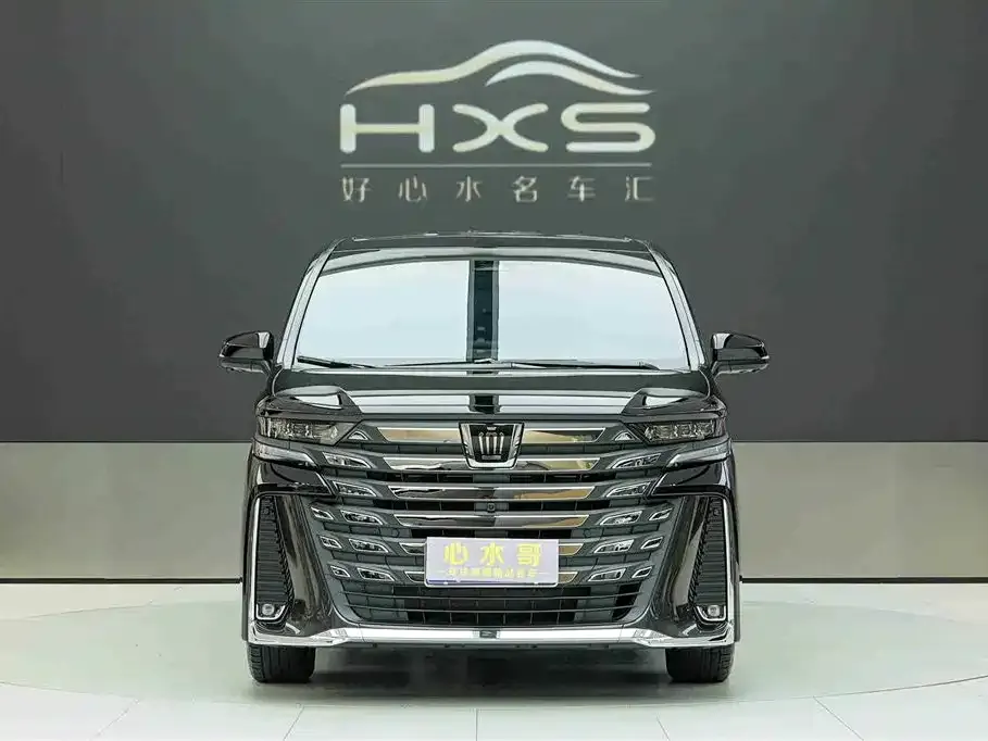 Toyota Vellfire — фото 2