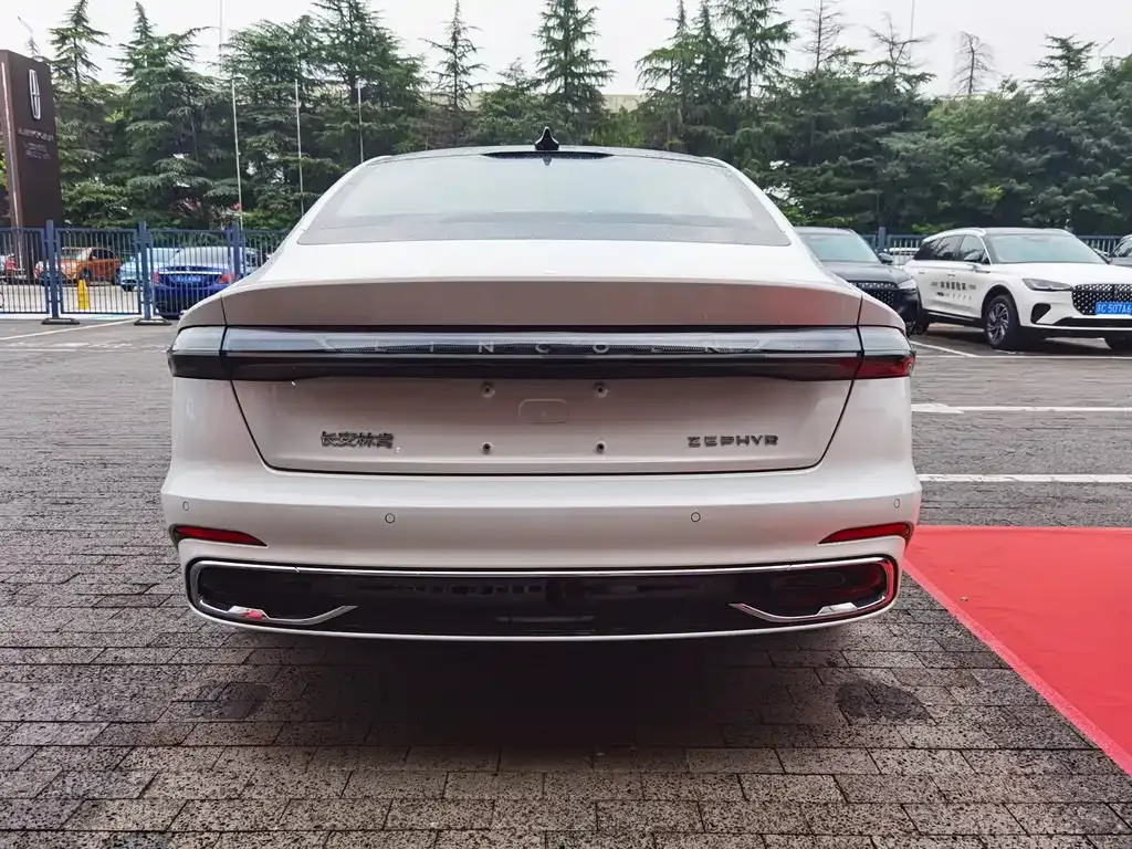 Lincoln Z 2024 из CN, фото 3