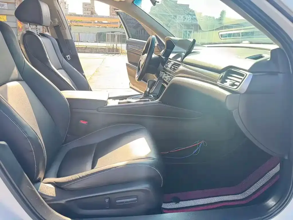 Honda Accord 2021 из CN, фото 10