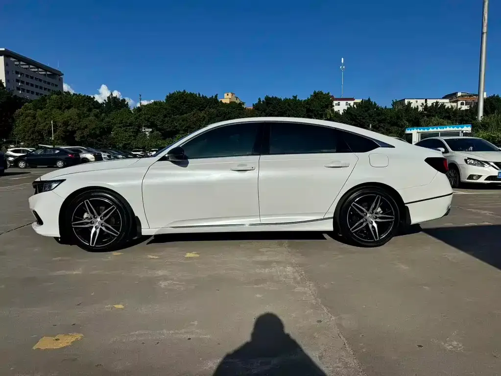 Honda Accord 2021 из CN, фото 4