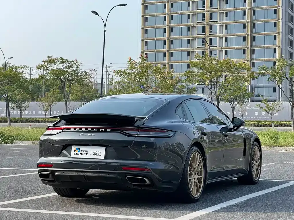Porsche Panamera — фото 5