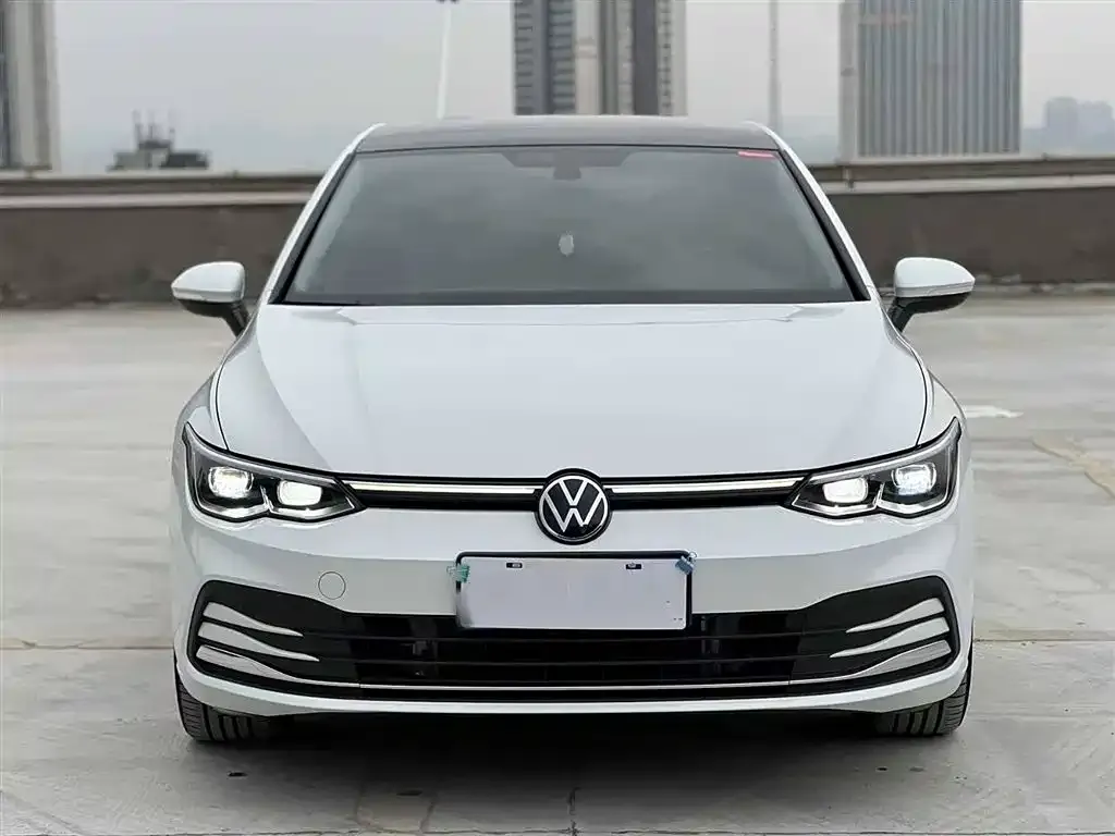 Volkswagen Golf 2022 из CN, фото 3