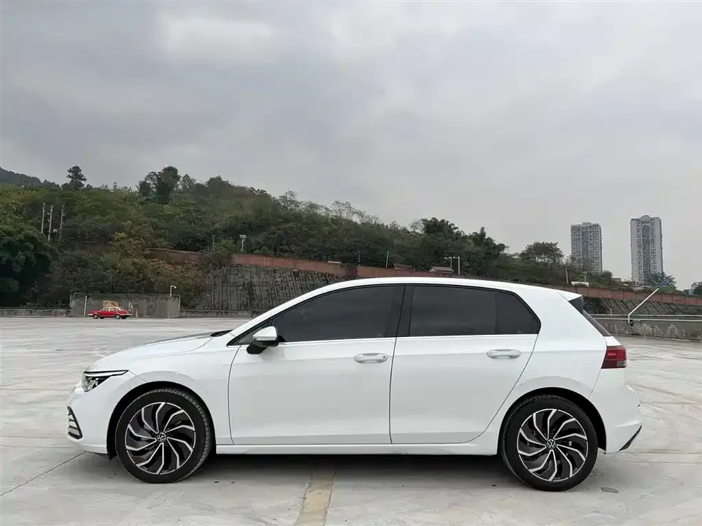 Volkswagen Golf 2022 из CN, фото 5