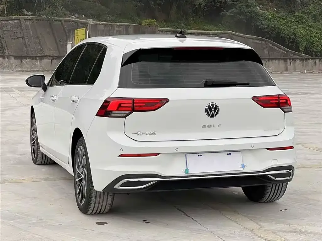 Volkswagen Golf 2022 из CN, фото 6
