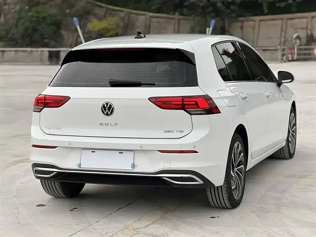 Volkswagen Golf 2022 из CN, фото 7