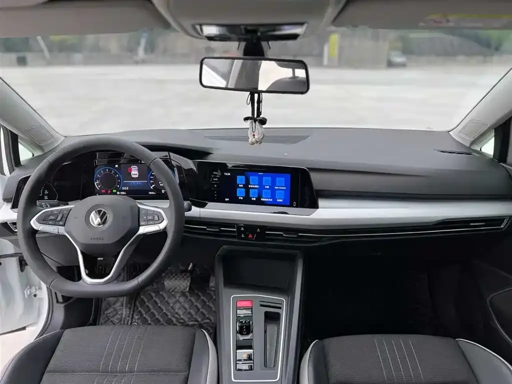 Volkswagen Golf 2022 из CN, фото 9