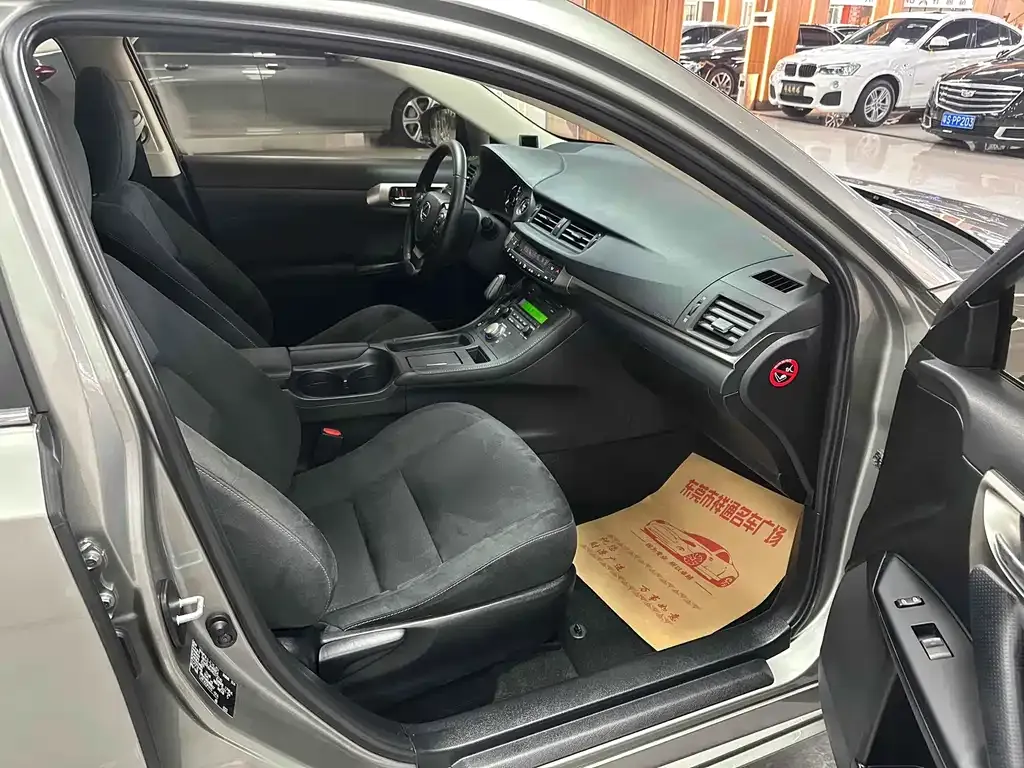 Lexus CT 2021 из CN, фото 6