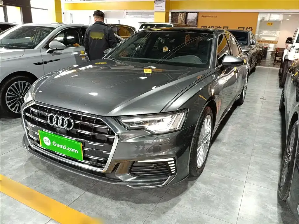 Audi A6L New Energy — фото 1