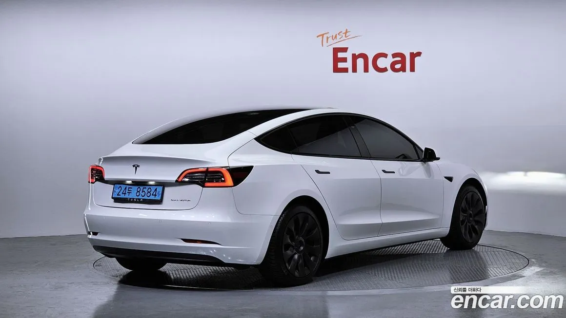 Tesla Model 3 2021 из KR, фото 2