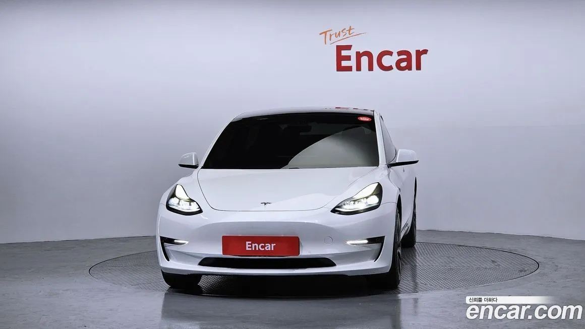 Tesla Model 3 2021 из KR, фото 3