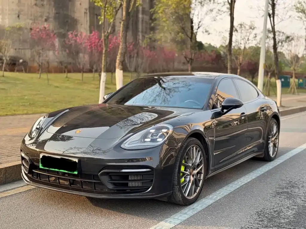 Porsche Panamera Hybrid