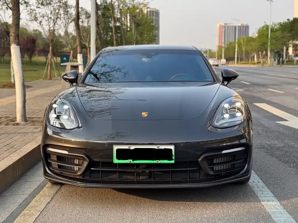 Porsche Panamera Hybrid 2023 из CN, фото 2