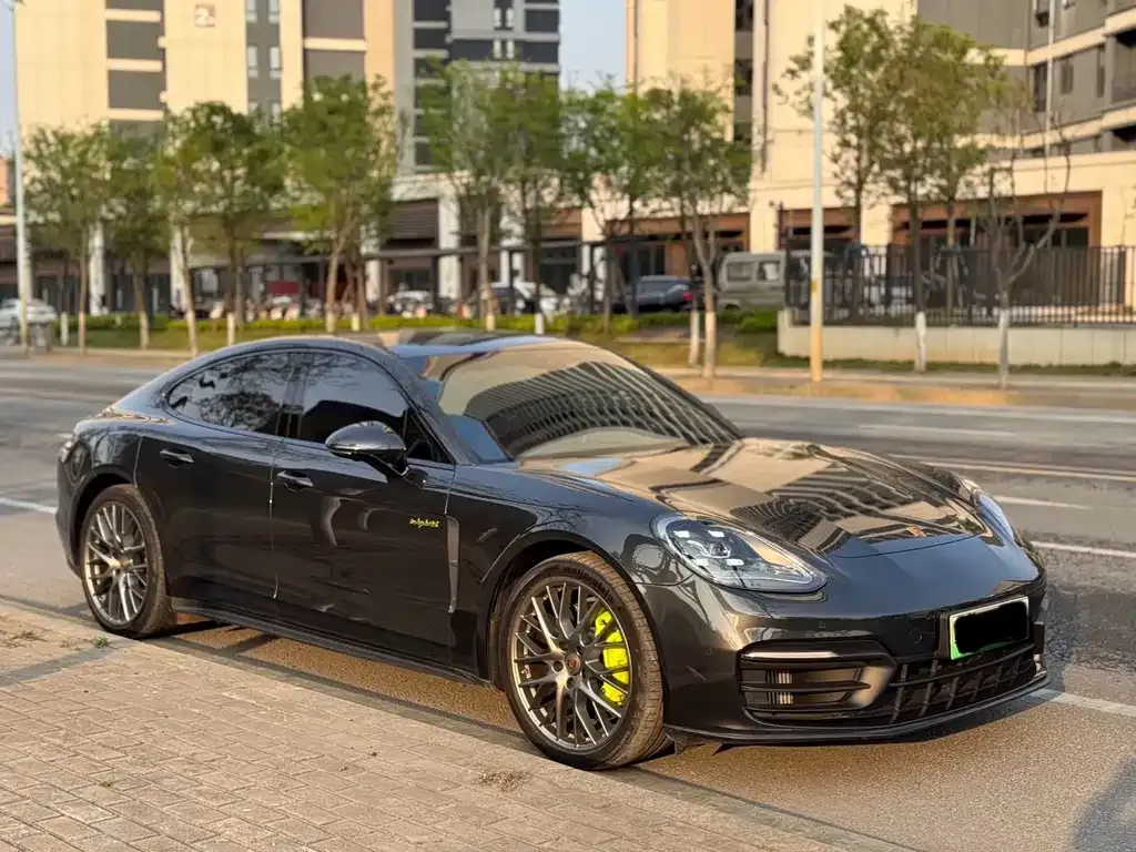Porsche Panamera Hybrid 2023 из CN, фото 3