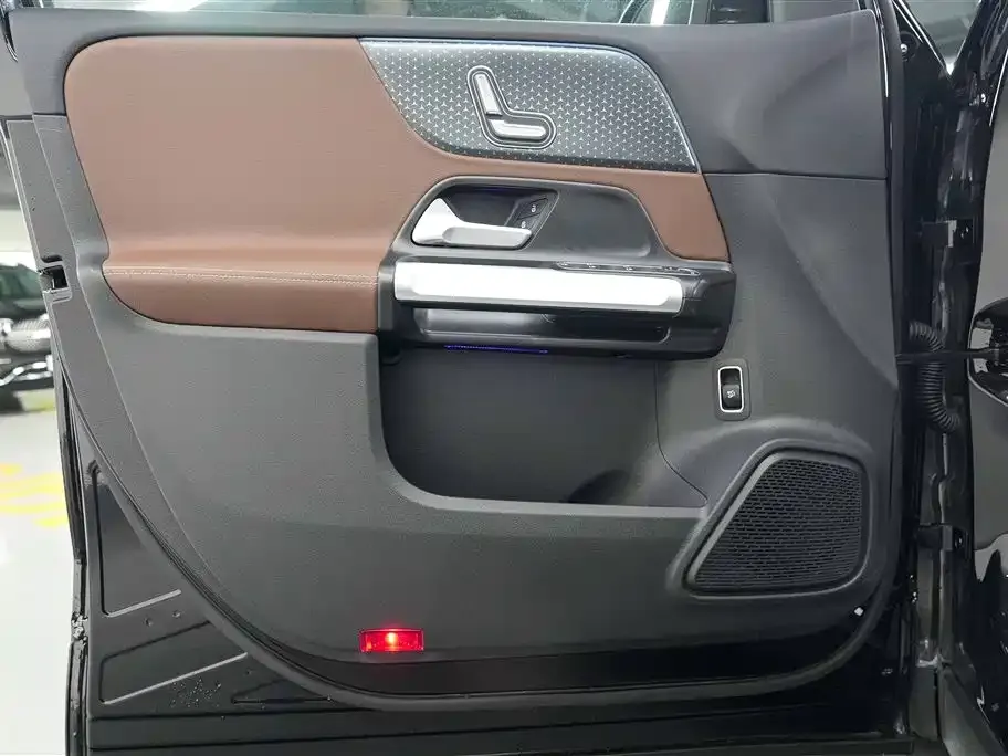 Mercedes-Benz GLB 2025 из CN, фото 9