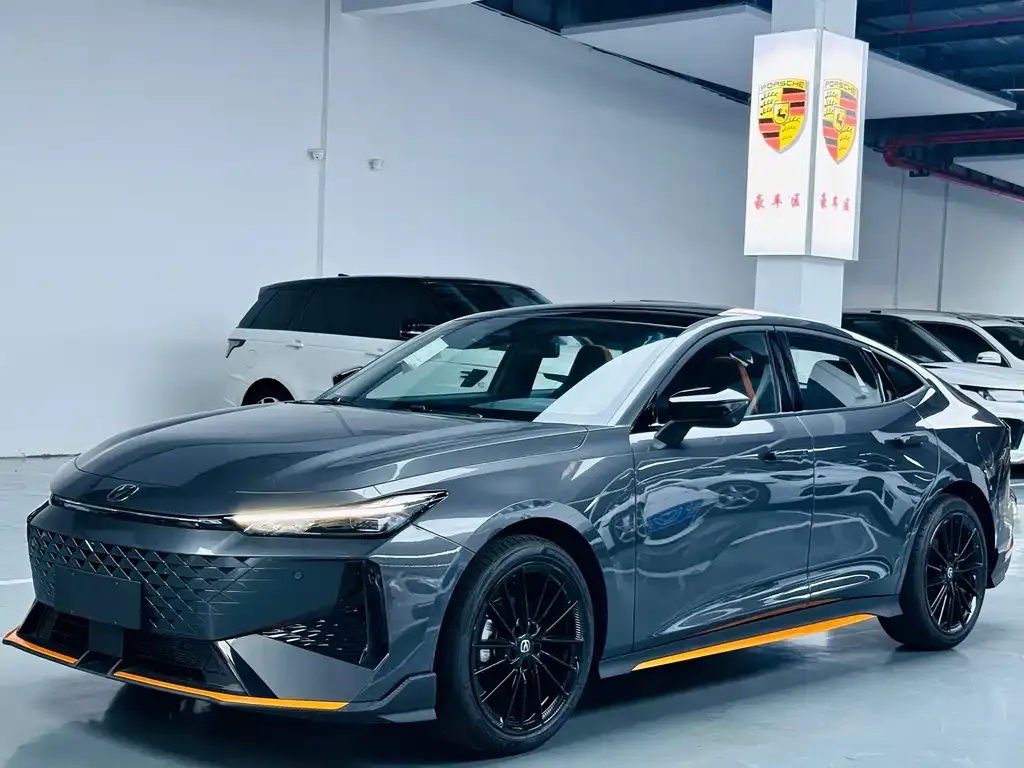 Changan UNI-V 2025 из CN, фото 1