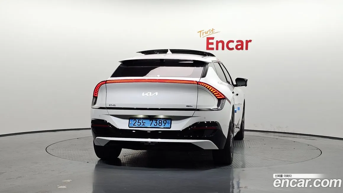 Kia EV6 2023 из KR, фото 4
