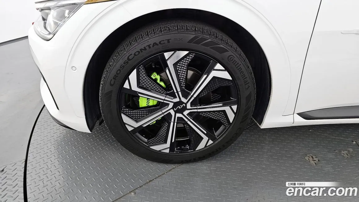 Kia EV6 2023 из KR, фото 5