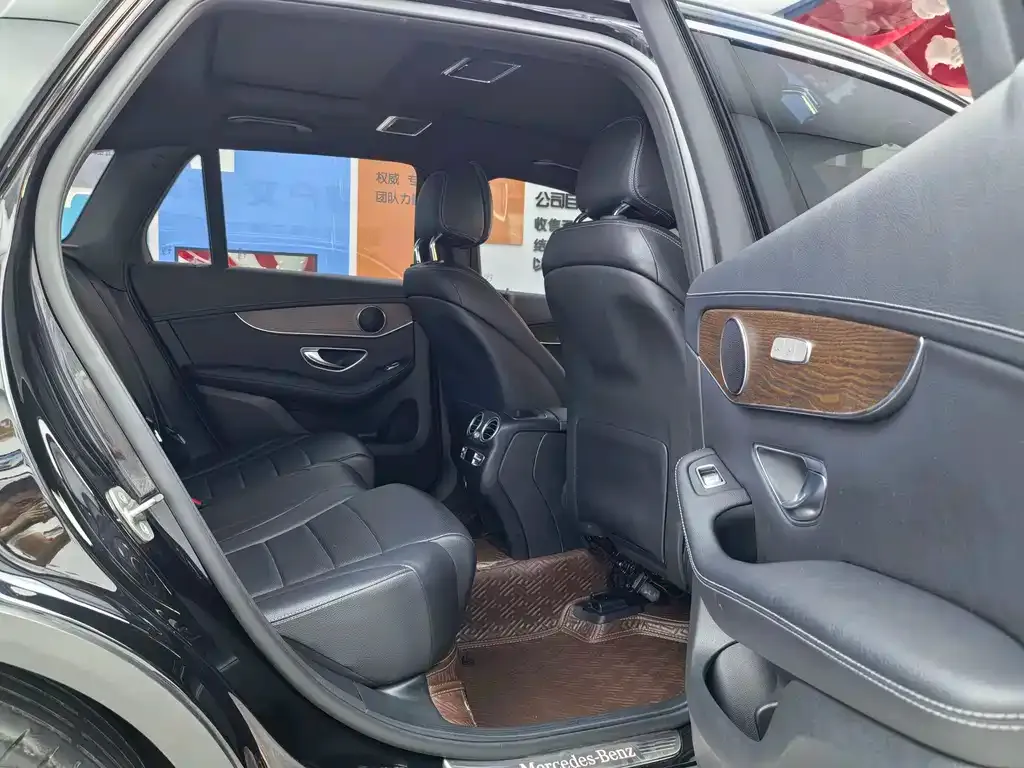 Mercedes-Benz GLC 2023 из CN, фото 8