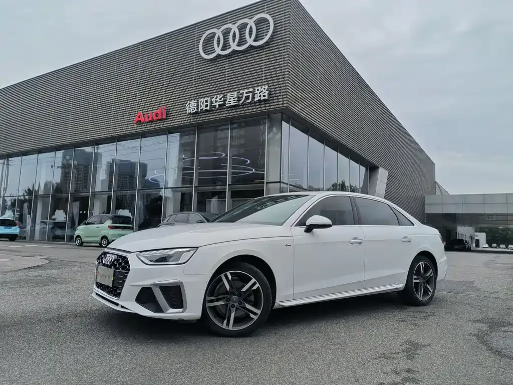 Audi A4L 2021 из CN, фото 1
