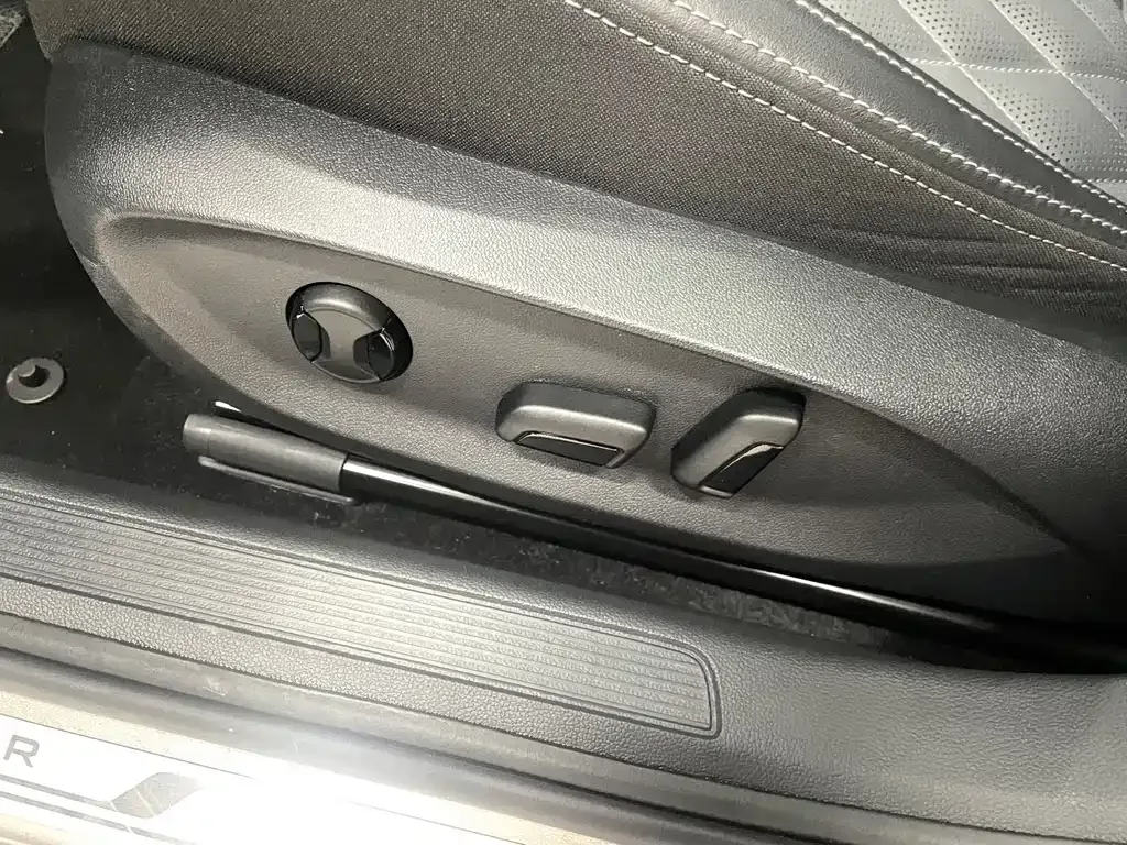 Volkswagen Sagitar 2022 из CN, фото 9