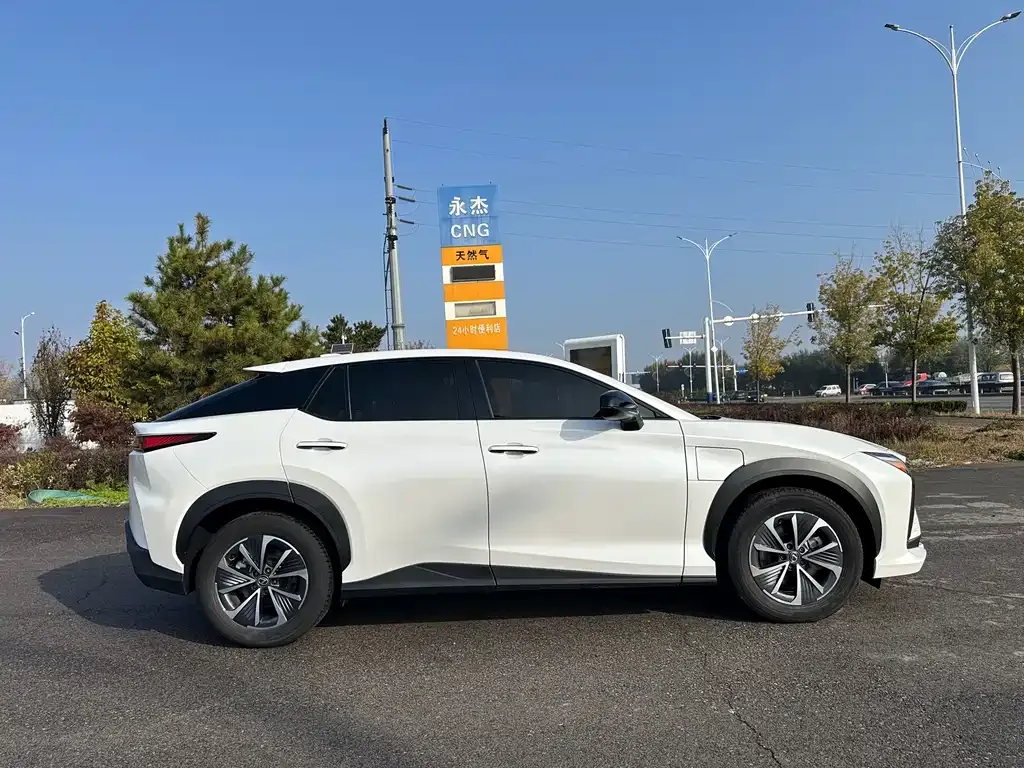 Lexus RZ 2024 из CN, фото 5