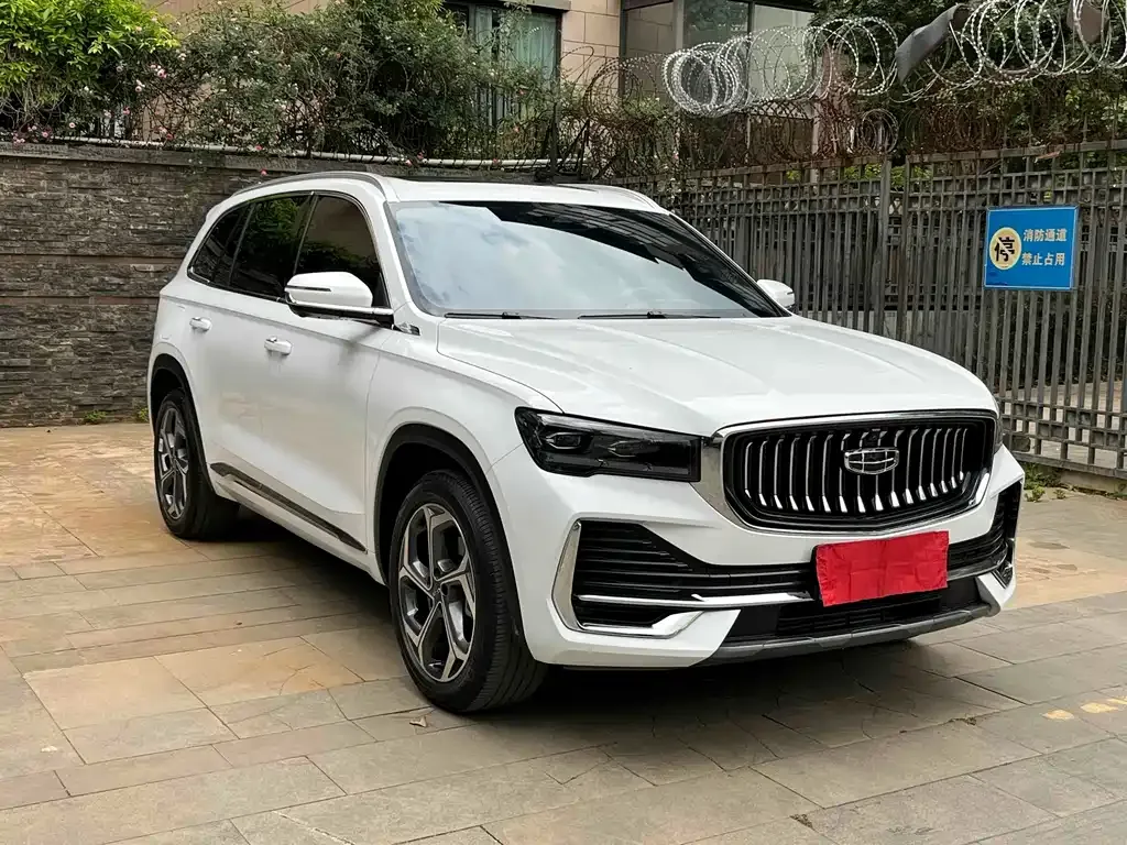 Geely Xingyue L — фото 3