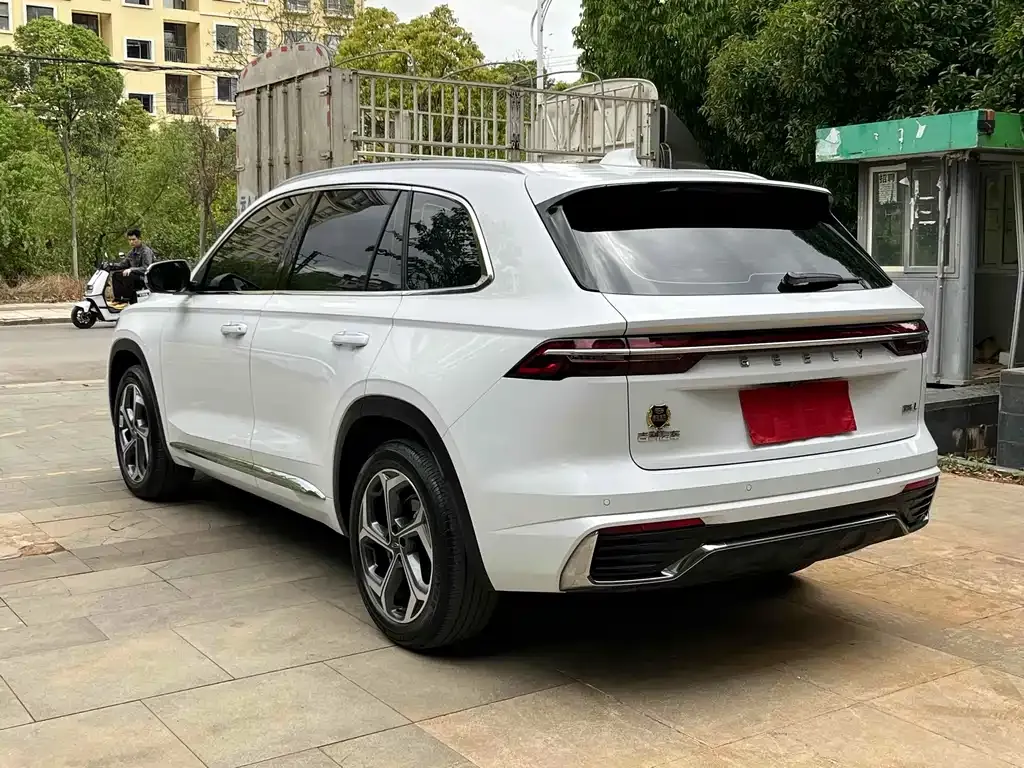 Geely Xingyue L — фото 6
