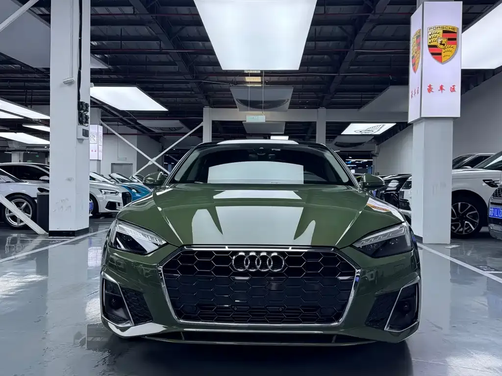 Audi A5 (Import) 2023 из CN, фото 2