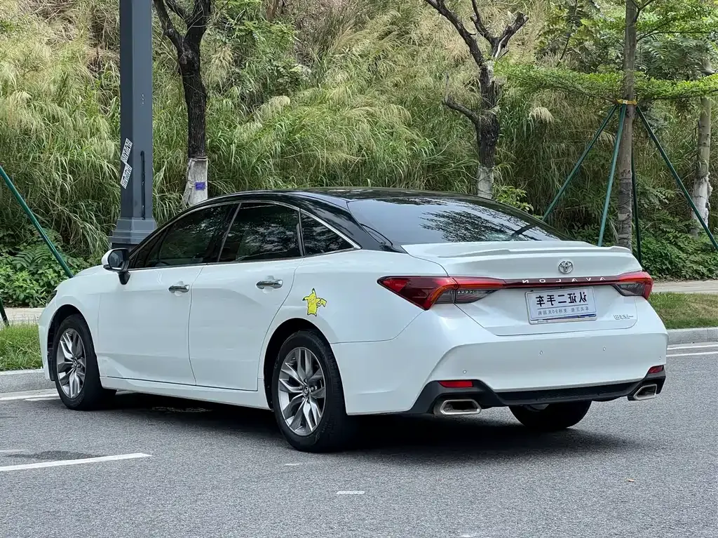 Toyota Avalon 2022 из CN, фото 7