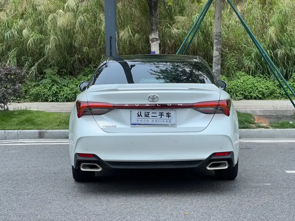 Toyota Avalon 2022 из CN, фото 8