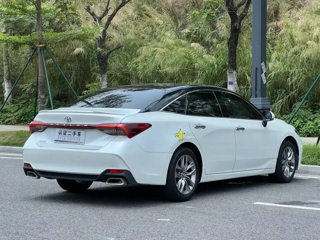 Toyota Avalon 2022 из CN, фото 9