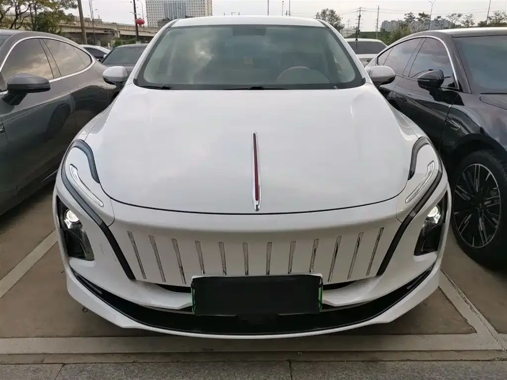Hongqi E-QM5 2023 из CN, фото 3