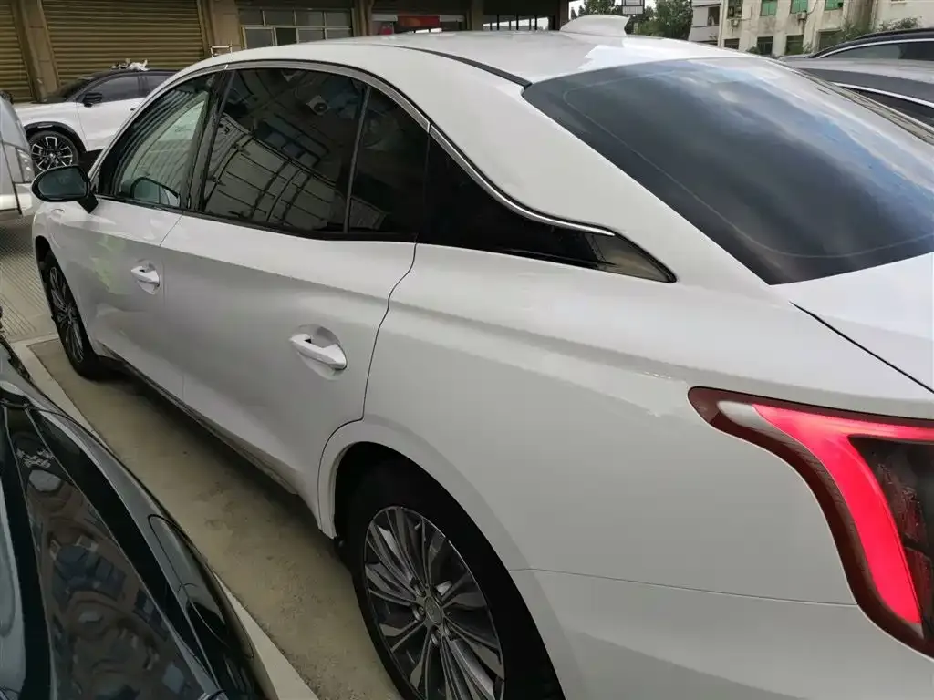 Hongqi E-QM5 2023 из CN, фото 5