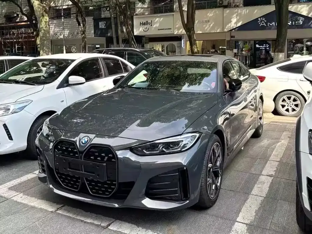 BMW i4 2022 из CN, фото 1