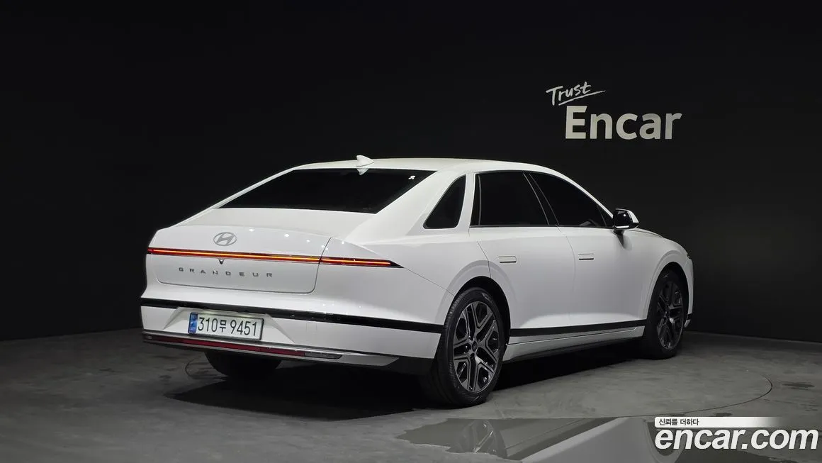 Hyundai Grandeur 2023 из KR, фото 2