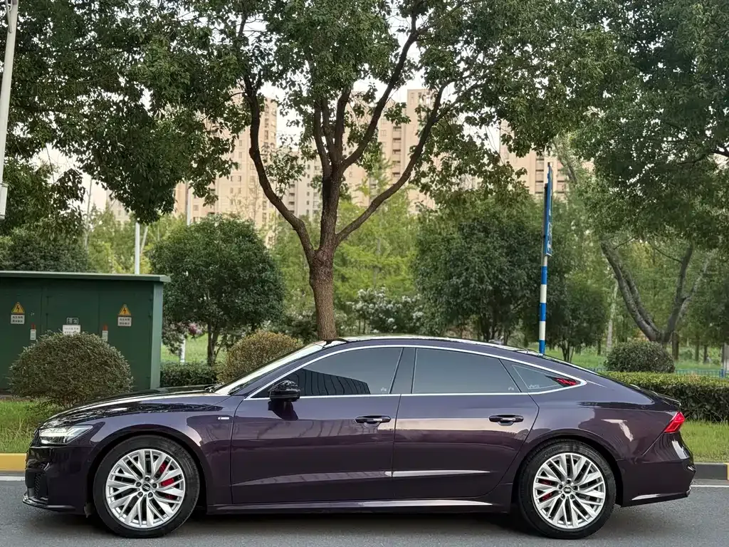 Audi A7 2021 из CN, фото 3