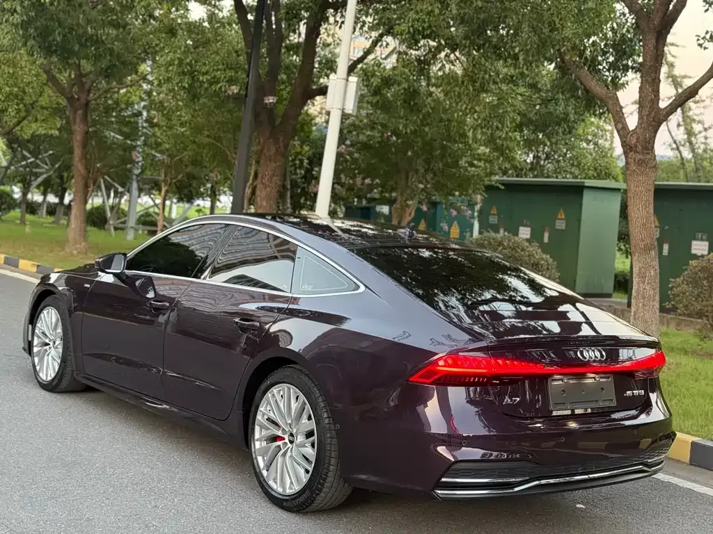 Audi A7 2021 из CN, фото 4