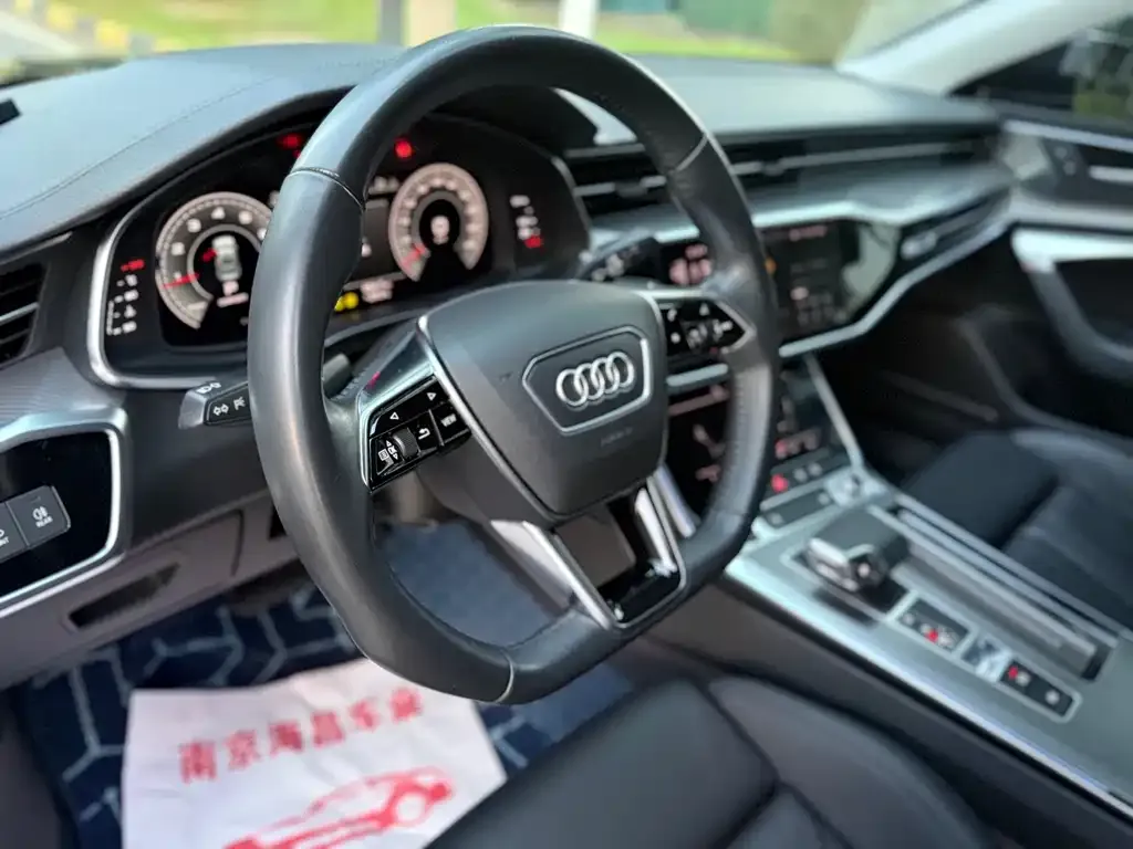 Audi A7 2021 из CN, фото 7