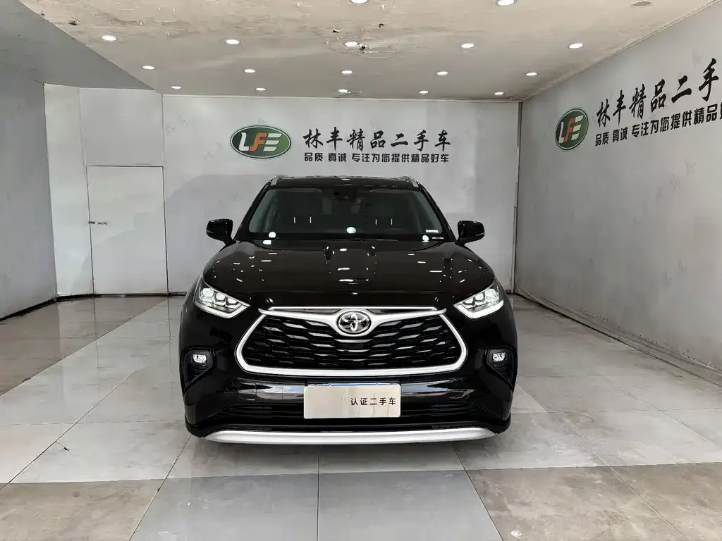 Toyota Highlander — фото 2