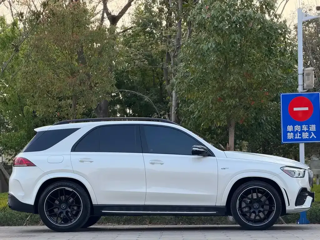 Mercedes-Benz GLE AMG — фото 4