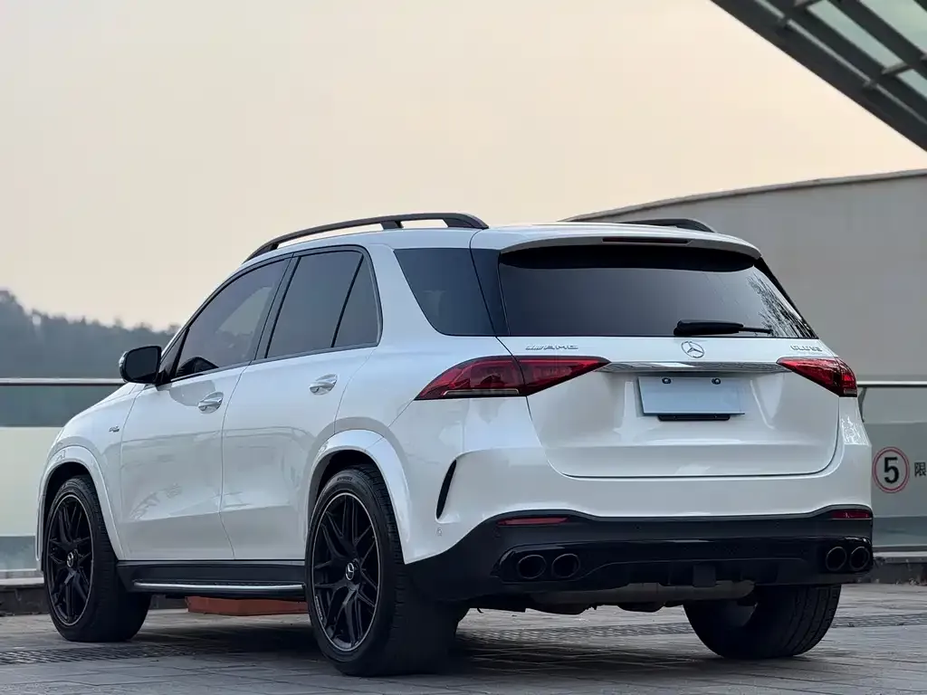 Mercedes-Benz GLE AMG — фото 7