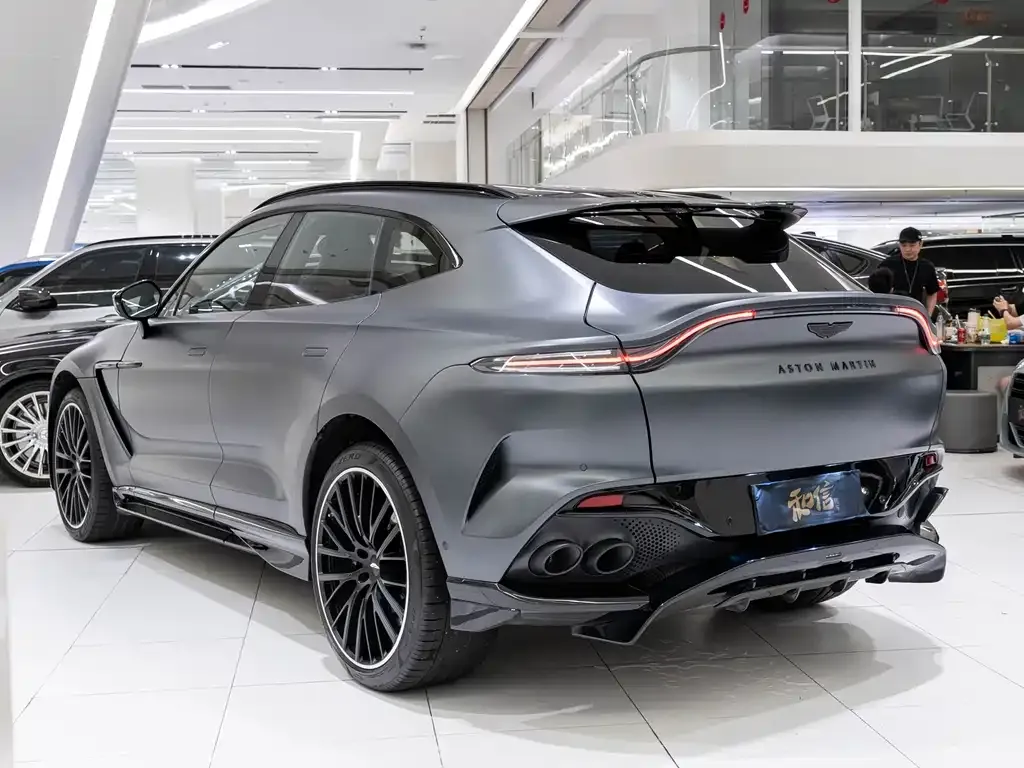 Aston Martin DBX 2024 из CN, фото 5