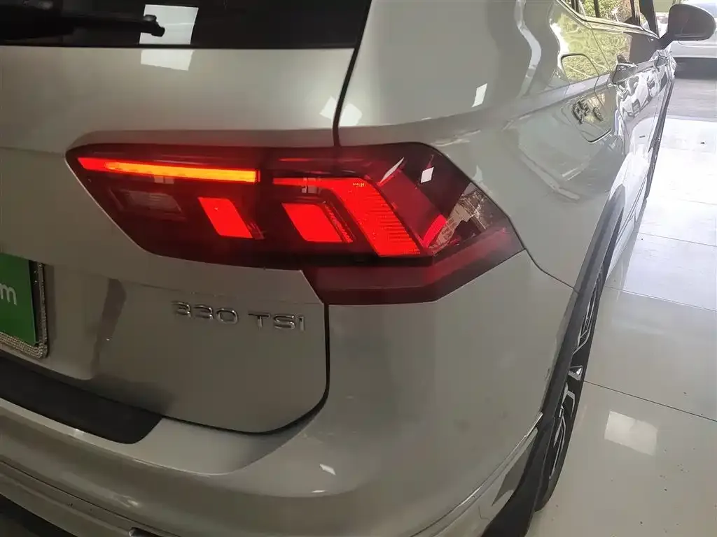 Volkswagen Tiguan L 2021 из CN, фото 8