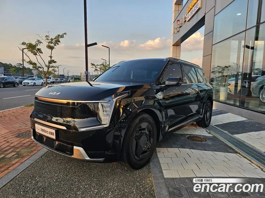Kia EV9 2024 из KR, фото 2