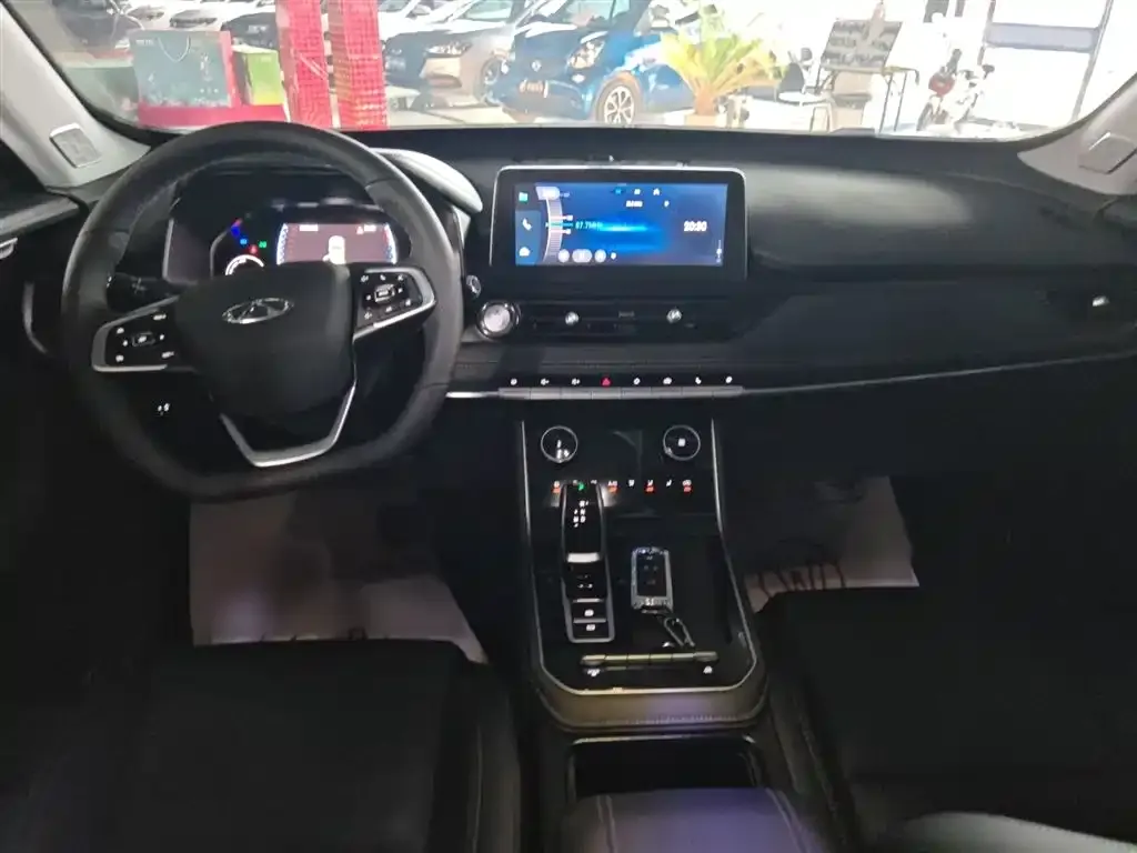 Chery Tiggo 8 — фото 10